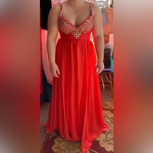 Nina Canacci formal dress size 14.